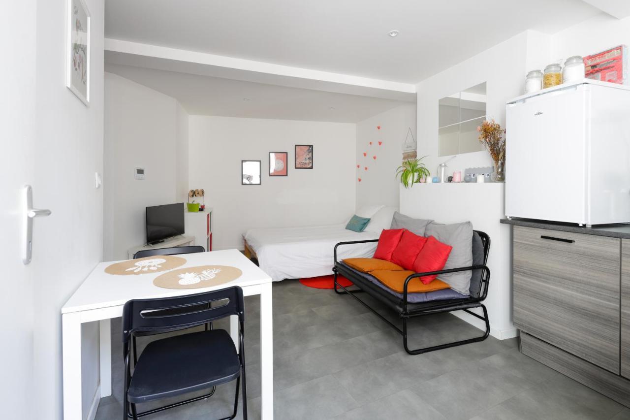 Charmant Studio, Au Coeur De La Ville De Riom Exterior foto